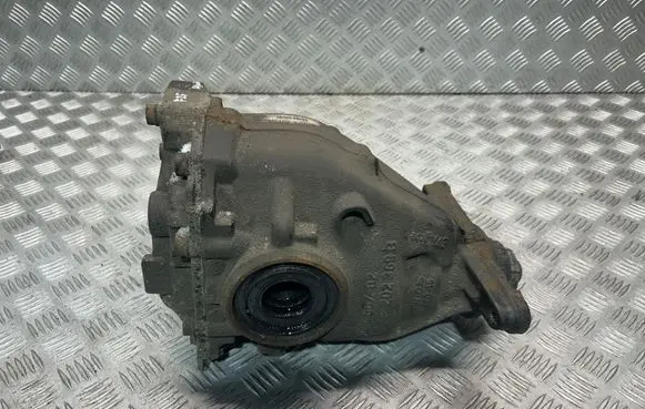 BMW X3 F25 Rear differential 7592009