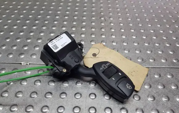 BMW 5 E60 E61 Wiper switch S26371023 6924106