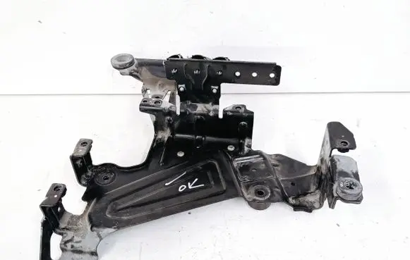 Volkswagen Jetta VI Hybrid/electric vehicle battery bracket 5C0972597A