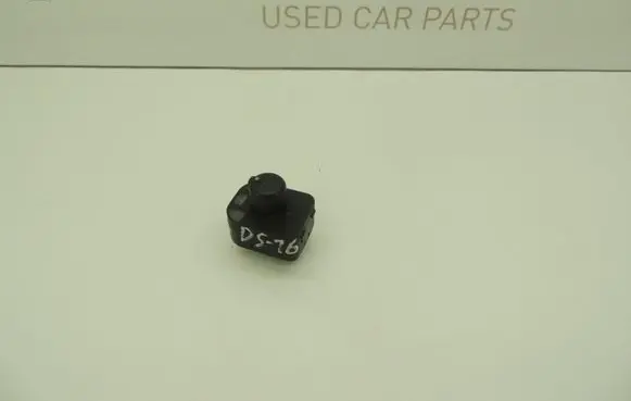 Audi A3 S3 A3 Sportback 8P Wing mirror switch 8E0959565 DS16