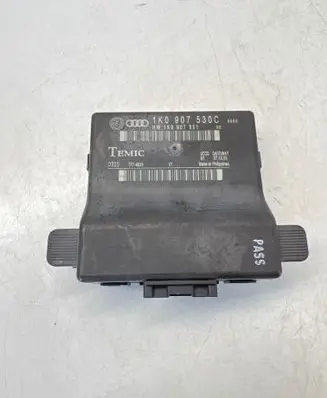 Volkswagen Golf V Gateway control module 1K0907530C 1K0907951