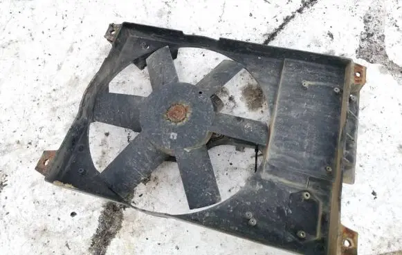 Fiat Ducato Radiator cooling fan shroud 8240120
