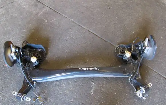 Peugeot 5008 II Rear axle beam 