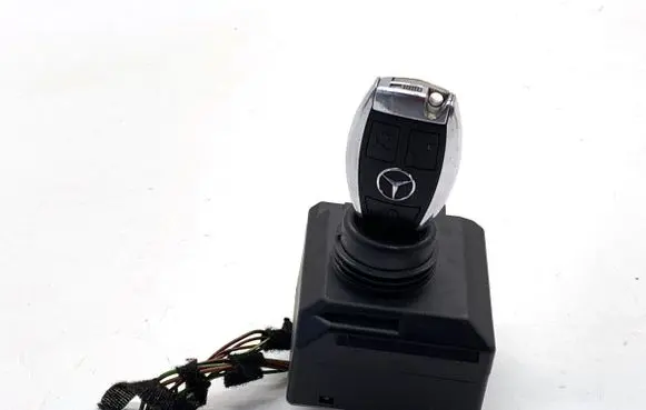 Mercedes-Benz E W212 Ignition lock A2129055200