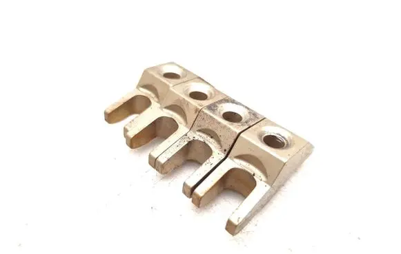 Fiat Doblo Fuel Injector clamp holder 