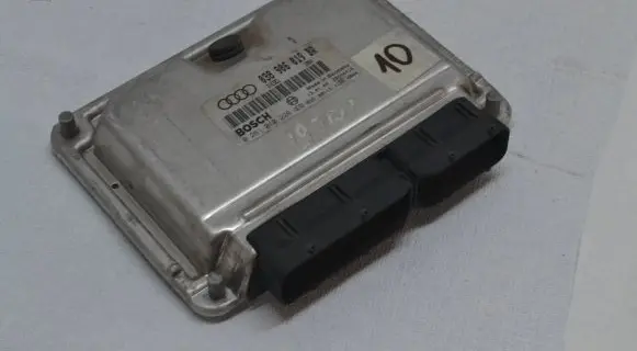 Audi A4 S4 B5 8D Engine control unit/module 038906019BR 28SA4418 0281010226