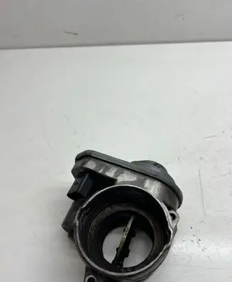 Mitsubishi Grandis Throttle valve 038128063M B52850103