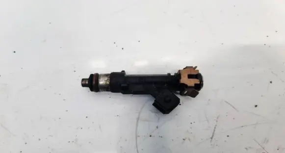 Opel Corsa D Fuel injector 0280158501