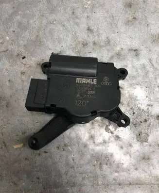 Volkswagen Multivan T5 Air flap motor/actuator 52411483-BILI 52411483