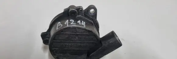 Mercedes-Benz C W203 Vacuum pump A6112300065 900092 66127MA
