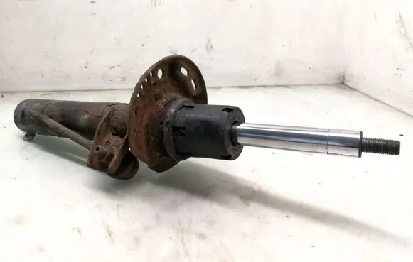 Volkswagen PASSAT B6 Front shock absorber/damper 3C0413031N