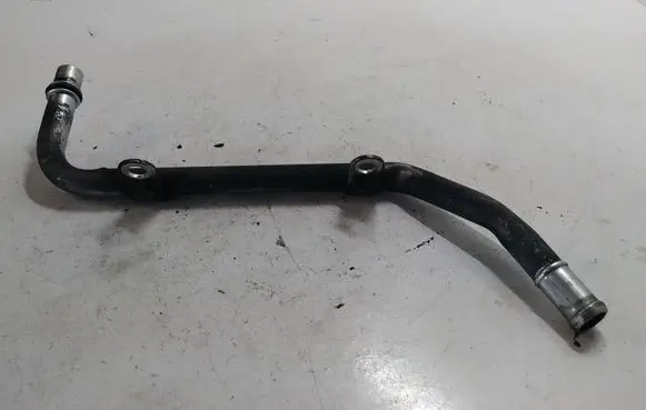 Toyota RAV 4 (XA30) Engine coolant pipe/hose