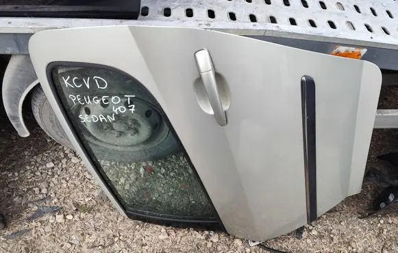 Peugeot 407 Rear door KCVD