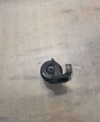 Audi A8 S8 D2 4D Horn signal 