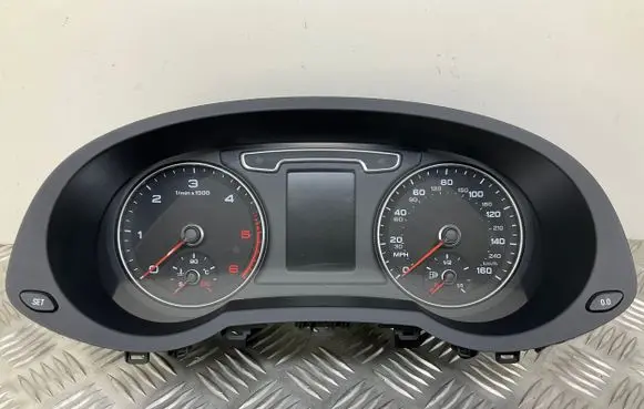 Audi Q3 8U Speedometer (instrument cluster) 8U0920980C