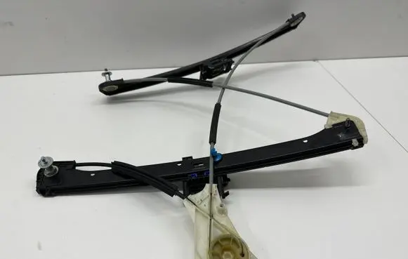Audi A3 S3 8V Front door window regulator with motor 8V4837461