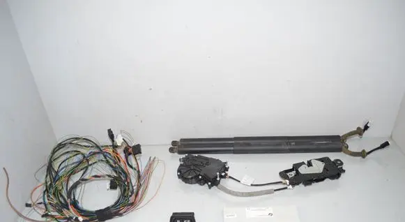 BMW X1 F48 F49 Tailgate hydraulic set 7412610 61357412610 61357388490