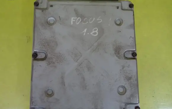 Ford Focus Engine control unit/module 98AB-12K523-AG 98AB12K523AG