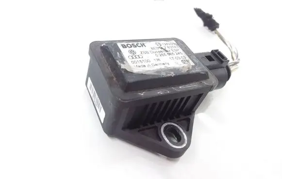 Audi A4 S4 B6 8E 8H ESP acceleration yaw rate sensor 8E0907637A 0265005245