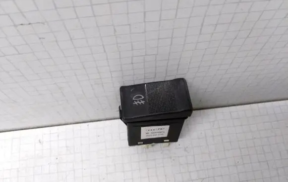 Audi 100 S4 C4 Fog light switch 893941535
