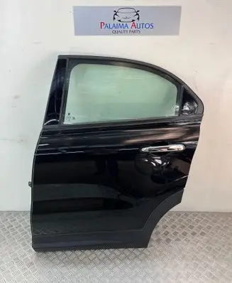 Fiat 500X Rear door
