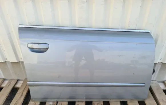 Audi A4 S4 B7 8E 8H Front door 8E0853284B