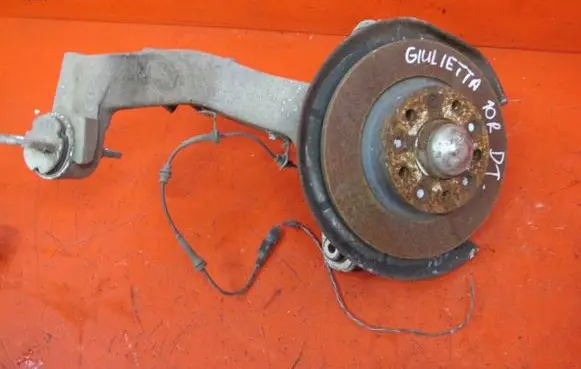 Alfa Romeo Giulietta Stub axle GIULIETTA-ZWROT-PT