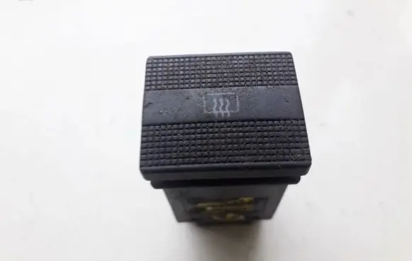 Volkswagen Golf III Windscreen/window heater switch 1H0959621