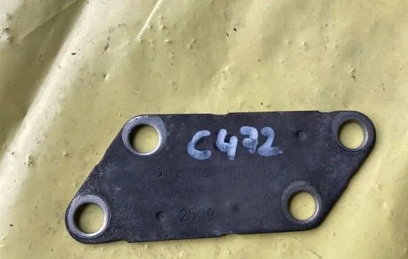 Mercedes-Benz C AMG W204 Engine mounting bracket A6460941141