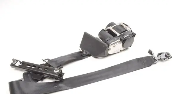 Volvo XC60 Front seatbelt 32386973