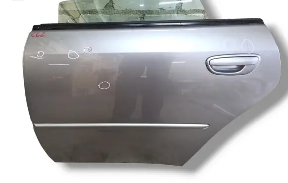 Subaru Legacy Rear door