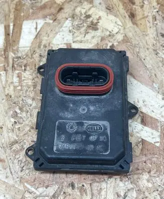 Audi Q3 8U Headlight ballast module Xenon 74696000AE 5H3210K974BC 5DF00936870AB