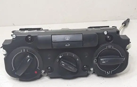 Volkswagen Golf V Climate control unit
