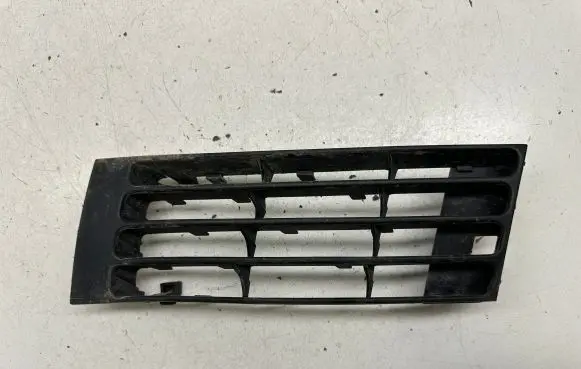 Audi A4 S4 B5 8D Front bumper lower grill 8D0807345AA 02028800000