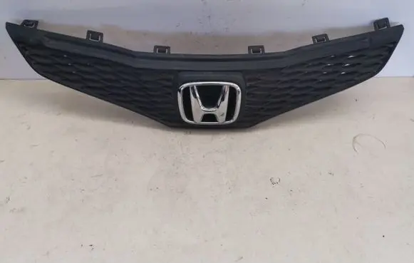 Front bumper upper radiator grill