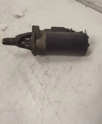 Audi A6 S6 C5 4B Starter motor 0001109021