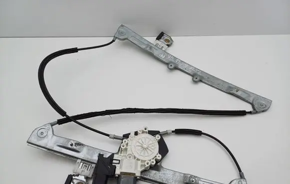 Mitsubishi Colt Front door window regulator with motor 0130822207