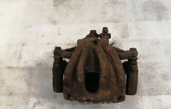 Front brake caliper