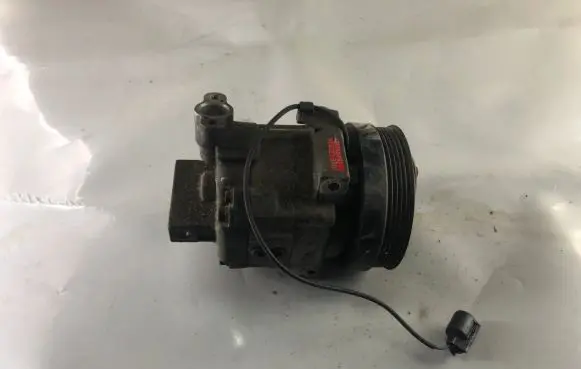 Mitsubishi Pajero Pinin Air conditioning (A/C) compressor (pump) MR315497