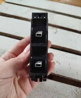 BMW 3 E46 Electric window control switch 8381514 61318381514 03120220