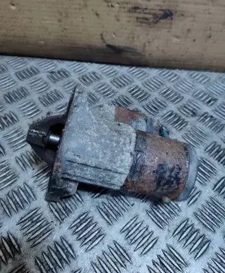 Renault Trafic III (X82) Starter motor 23303248R