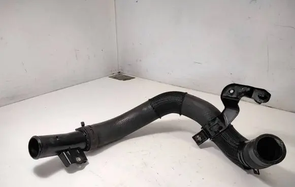 Lexus IS 220D-250-350 Engine coolant pipe/hose 051123