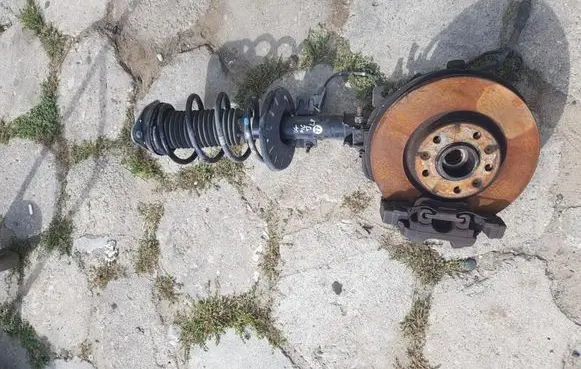 Citroen C4 II Front wheel hub spindle knuckle