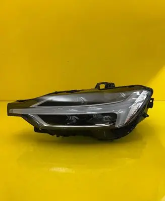 Volvo XC60 Headlight/headlamp 32338984