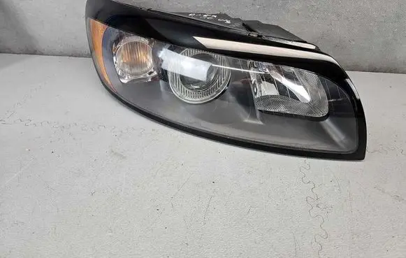 Volvo C30 Headlight/headlamp 103419012734