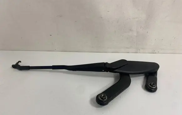 Mercedes-Benz S W220 Front wiper blade arm A2208200044