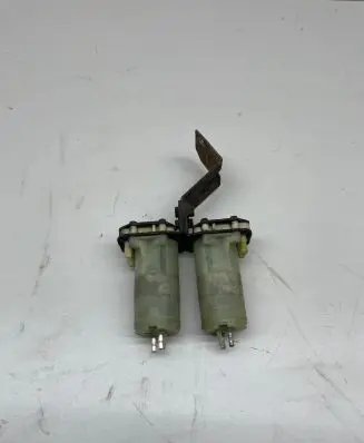 Mercedes-Benz S W116 Windscreen/windshield washer pump 0174002