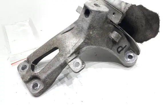 Audi A6 C7 Engine mounting bracket 4G0199308E