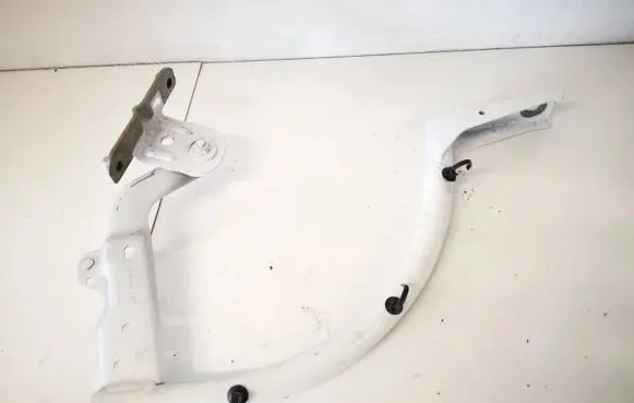 Ford Focus Tailgate/trunk/boot hinge cm51f42700ag