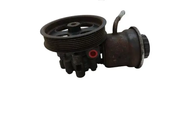 Toyota Avensis T250 Power steering pump